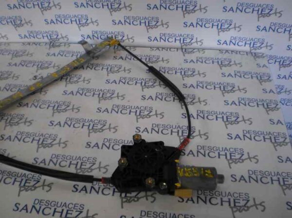 MOTOR ELEVALUNAS DELANTERO DERECHO FORD FIESTA BERL./COURIER *