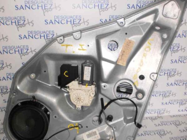MOTOR ELEVALUNAS TRASERO IZQUIERDO SEAT CORDOBA BERLINA (6L2) 1.4 16V
