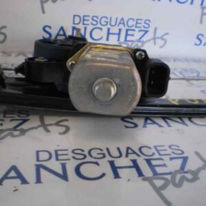 MOTOR ELEVALUNAS DELANTERO IZQUIERDO FIAT PUNTO BERLINA (188) 1.3 JTD CAT