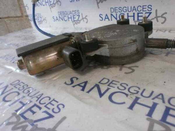 MOTOR ELEVALUNAS DELANTERO DERECHO FIAT BRAVA (182) 1.2 16V CAT - Imagen 2