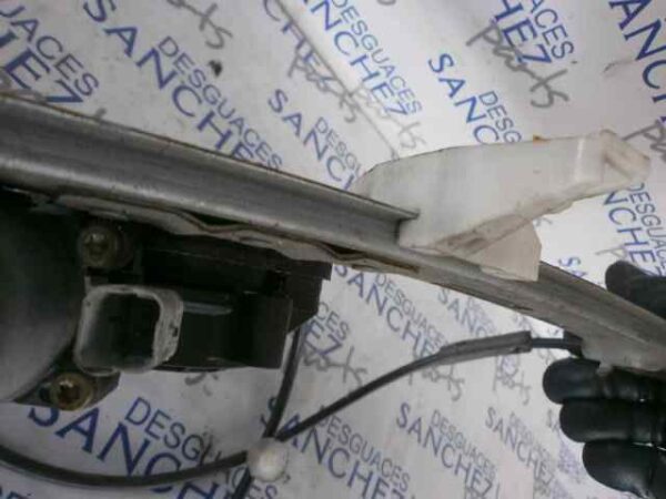MOTOR ELEVALUNAS DELANTERO DERECHO PEUGEOT 206 BERLINA 1.4 16V CAT (KFU / ET3J4) - Imagen 2