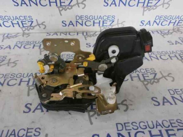 CERRADURA PUERTA TRASERA DERECHA HYUNDAI TRAJET (FO) 2.0 CRDi CAT