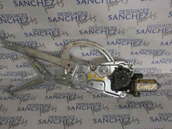 MOTOR ELEVALUNAS DELANTERO DERECHO BMW SERIE 3 COMPACTO (E36) 1.9 CAT