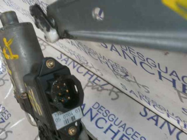 MOTOR ELEVALUNAS DELANTERO DERECHO OPEL VECTRA A * - Imagen 2