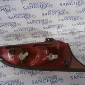 PILOTO TRASERO IZQUIERDO FORD FOCUS BERLINA (CAK) 1.6 16V CAT