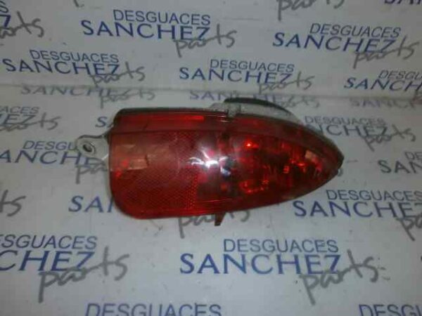 FARO ANTINIEBLA TRASERO DERECHO OPEL CORSA C 1.7 16V DTI CAT (Y 17 DT / LR6) - Imagen 2