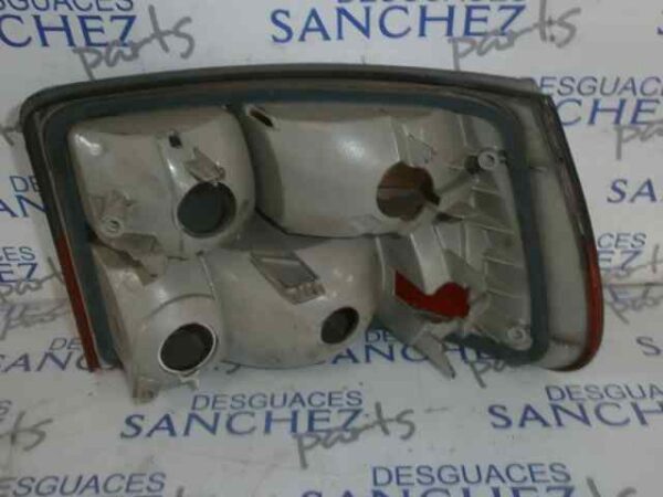 PILOTO TRASERO IZQUIERDO OPEL ASTRA F BERLINA 2.0 16V CAT (X 20 XEV / L34) - Imagen 2