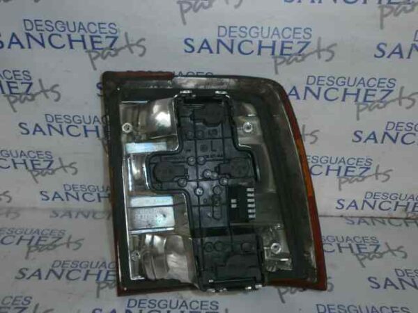 PILOTO TRASERO IZQUIERDO OPEL VECTRA A 1.7 Diesel - Imagen 2
