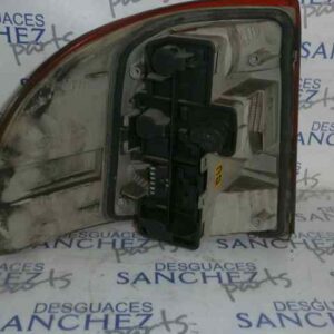 PILOTO TRASERO DERECHO OPEL ASTRA F BERLINA 2.0