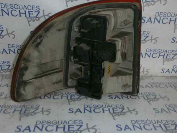 PILOTO TRASERO DERECHO OPEL ASTRA F BERLINA 2.0