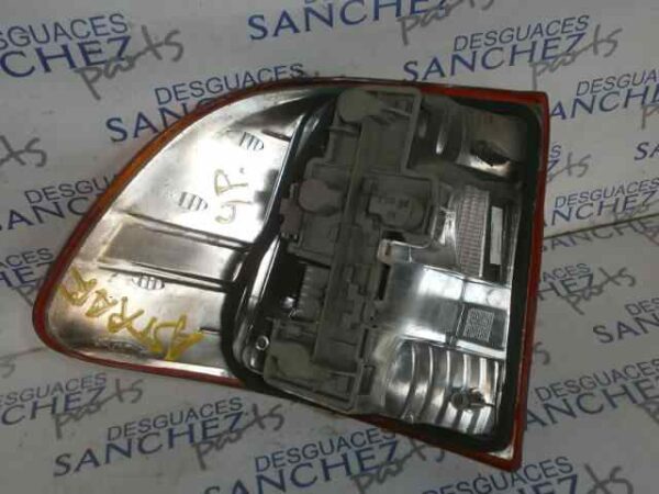 PILOTO TRASERO DERECHO OPEL ASTRA F BERLINA *