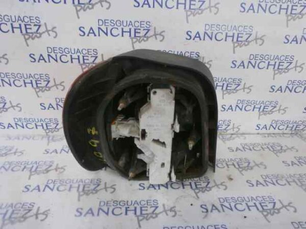 PILOTO TRASERO DERECHO VOLKSWAGEN POLO BERLINA (6N1) * - Imagen 2