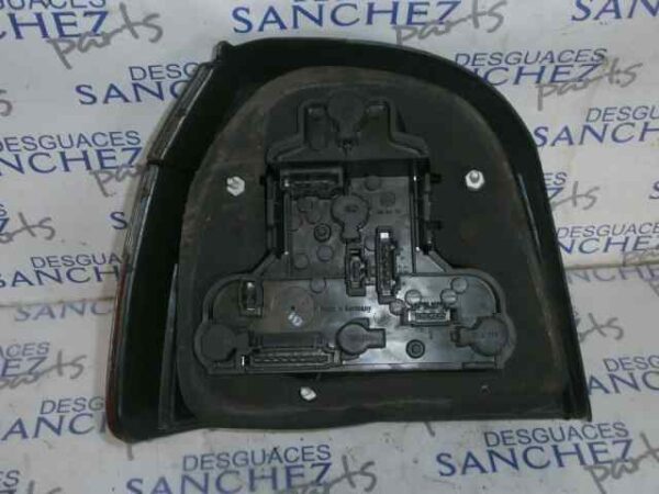 PILOTO TRASERO DERECHO VOLKSWAGEN GOLF III BERLINA (1H1) 1.9 TDI - Imagen 2