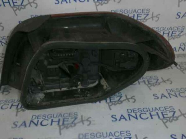 PILOTO TRASERO IZQUIERDO CITROEN XSARA BERLINA 1.6 16V CAT (NFU / TU5JP4)