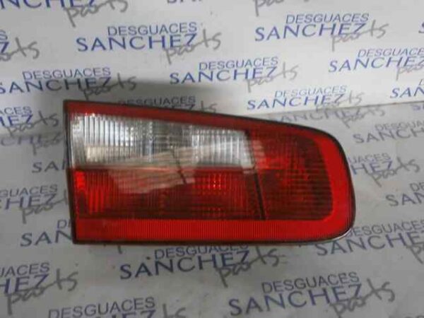 PILOTO TRASERO IZQUIERDO RENAULT LAGUNA II (BG0) 2.0 dCi Diesel FAP CAT