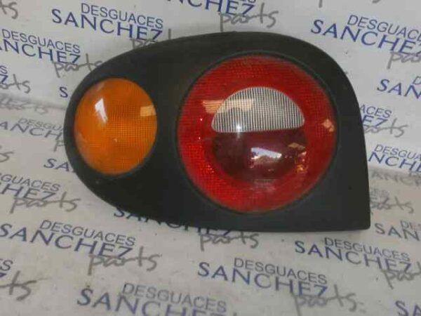 PILOTO TRASERO IZQUIERDO RENAULT MEGANE I COACH/COUPE (DA0) 1.9 dTi Diesel CAT - Imagen 2