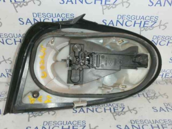 PILOTO TRASERO IZQUIERDO RENAULT MEGANE I COACH/COUPE (DA0) 1.9 dTi Diesel CAT