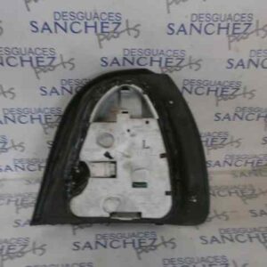PILOTO TRASERO IZQUIERDO NISSAN SUNNY BERLINA (N14) 1.6 16V CAT