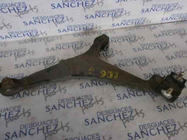 BRAZO SUSPENSION INFERIOR DELANTERO IZQUIERDO PEUGEOT 106 (S1) 1.0