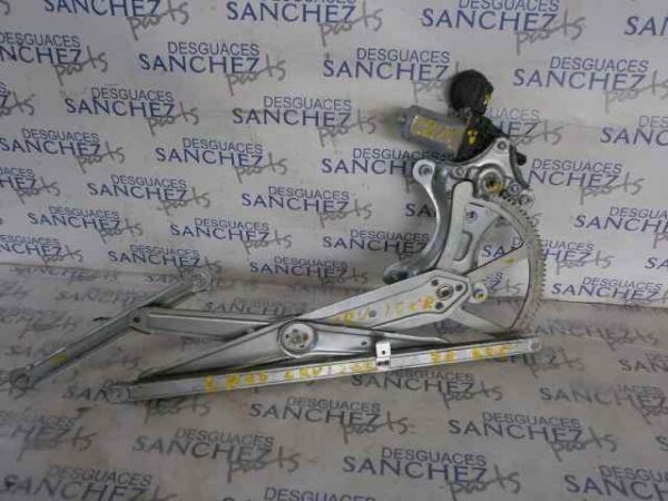 MOTOR ELEVALUNAS DELANTERO DERECHO TOYOTA LAND CRUISER (J12) *