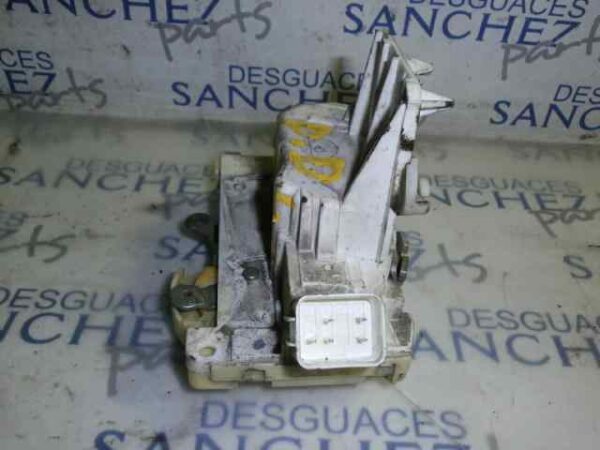 CERRADURA PUERTA DELANTERA DERECHA FORD FOCUS BERLINA (CAK) 1.8 TDDI Turbodiesel CAT