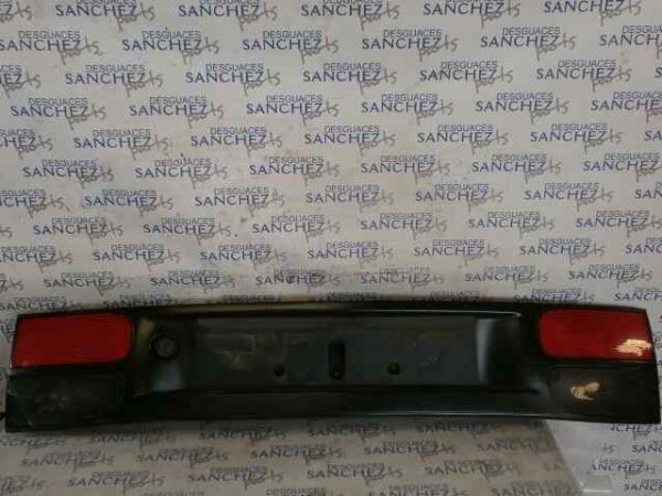 PILOTO TRASERO CENTRAL RENAULT LAGUNA (B56) 1.9 dTi Diesel CAT - Imagen 2