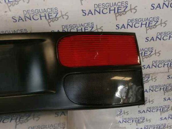 PILOTO TRASERO CENTRAL RENAULT LAGUNA (B56) 1.9 dTi Diesel CAT