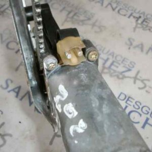 MOTOR ELEVALUNAS DELANTERO DERECHO MERCEDES-BENZ BM SERIE 202 BERLINA 2.2 Diesel CAT