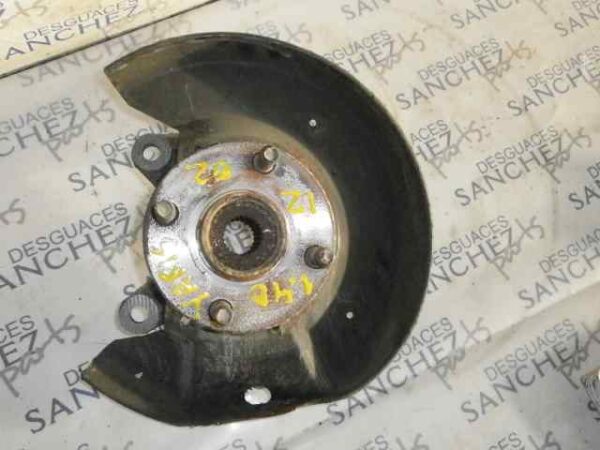 MANGUETA DELANTERA IZQUIERDA TOYOTA YARIS (NCP1/NLP1/SCP1) 1.4 Turbodiesel CAT