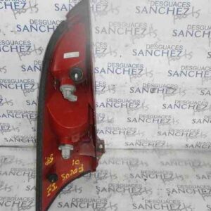 PILOTO TRASERO IZQUIERDO FORD FOCUS BERLINA (CAK) 1.8 TDCi CAT