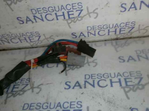 ANTIRROBO / LLAVE CONTACTO PEUGEOT 406 BREAK (S1/S2) 1.9 Turbodiesel CAT - Imagen 2