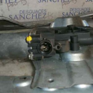 MOTOR ELEVALUNAS DELANTERO IZQUIERDO RENAULT CLIO GRANDTOUR 1.5 dCi Diesel FAP