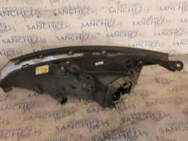 FARO DERECHO FORD FOCUS BERLINA (CAK) 1.8 TDDI Turbodiesel CAT