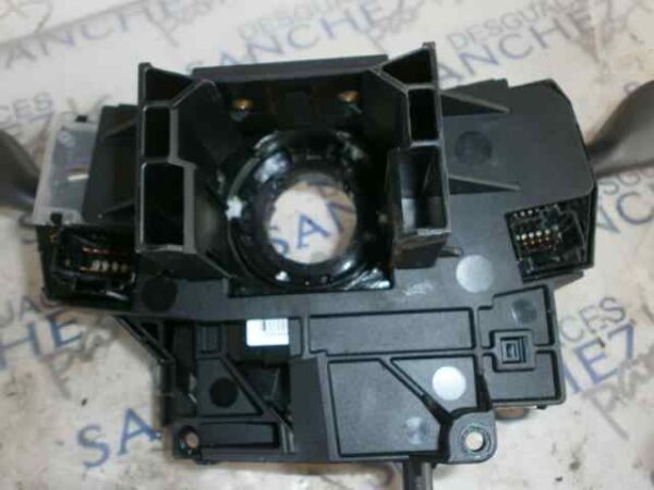 MANDO MULTIFUNCION FORD FOCUS BERLINA  (CAP) *
