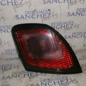 PILOTO TRASERO DERECHO NISSAN PRIMERA BERLINA (P11) 2.0 Turbodiesel CAT