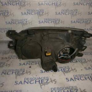 FARO DERECHO TOYOTA AVENSIS BERLINA (T 22) 2.0 16V CAT