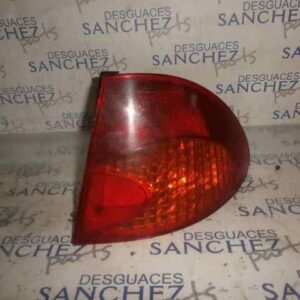 PILOTO TRASERO DERECHO TOYOTA AVENSIS MONOVOLUMEN (T22) 2.0 16V CAT