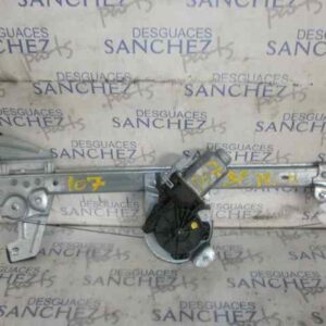 MOTOR ELEVALUNAS DELANTERO IZQUIERDO PEUGEOT 107 1.0 CAT (384F)