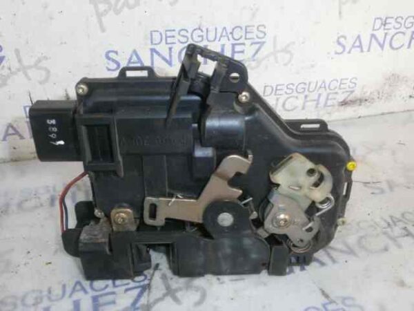 CERRADURA PUERTA DELANTERA DERECHA AUDI A6 BERLINA (4B2) 2.5 V6 24V TDI - Imagen 2