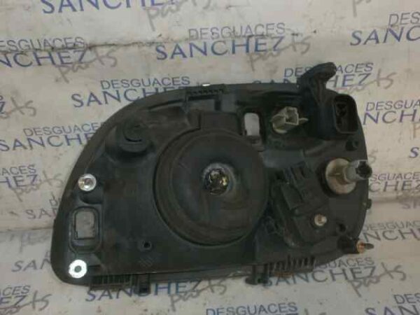 FARO DERECHO NISSAN MICRA (K11) 1.3 16V CAT