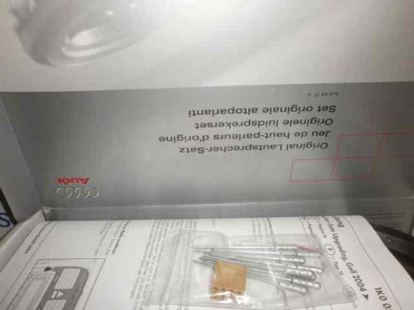 SISTEMA AUDIO / RADIO CD VOLKSWAGEN GOLF V BERLINA (1K1) *