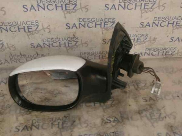 RETROVISOR IZQUIERDO PEUGEOT 206 BERLINA 1.9 Diesel