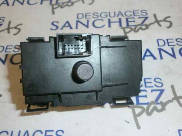 MANDO LUCES BMW SERIE 1 BERLINA (E81/E87) 2.0 16V Diesel CAT