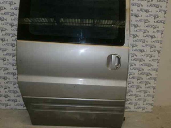 PUERTA LATERAL CORREDERA DERECHA HYUNDAI H 1 STAREX 2.5 Diesel