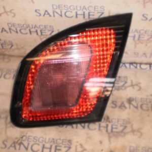 PILOTO TRASERO DERECHO NISSAN PRIMERA BERLINA (P11) 2.0 Turbodiesel CAT
