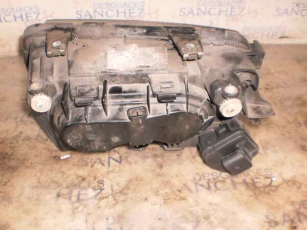 FARO DERECHO VOLKSWAGEN PASSAT BERLINA (3B2) * - Imagen 2