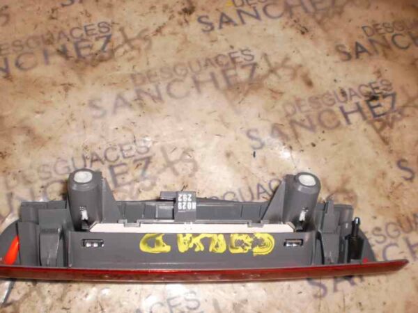 TERCERA LUZ FRENO OPEL CORSA D 1.6 16V Turbo CAT