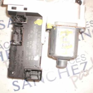 MOTOR ELEVALUNAS DELANTERO IZQUIERDO PEUGEOT 407 2.0 16V HDi CAT (RHR / DW10BTED4)