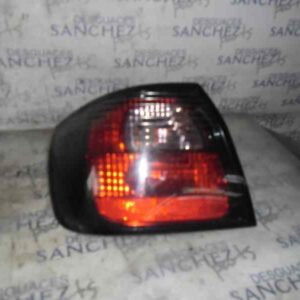 PILOTO TRASERO IZQUIERDO NISSAN PRIMERA BERLINA (P11) 2.0 16V CAT