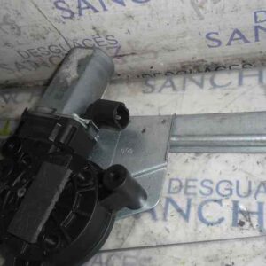 MOTOR ELEVALUNAS DELANTERO IZQUIERDO RENAULT TRAFIC COMBI (AB 4.01) 1.9 Diesel